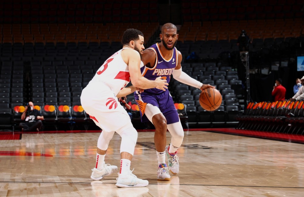 在防守端做 在防守端做