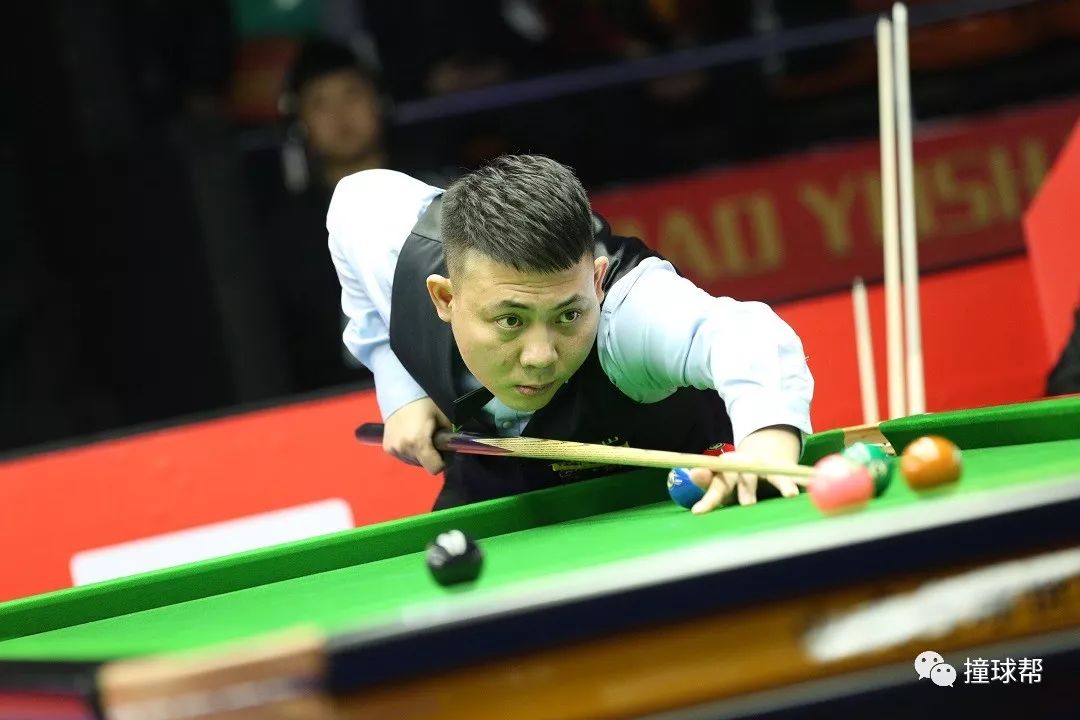 首个红军冠 首个红军冠