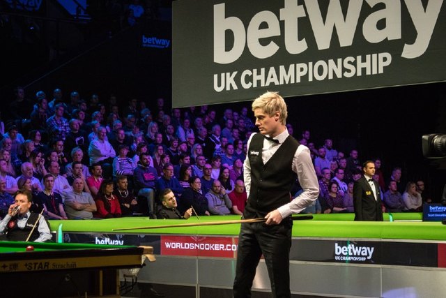 间的默契配 间的默契配