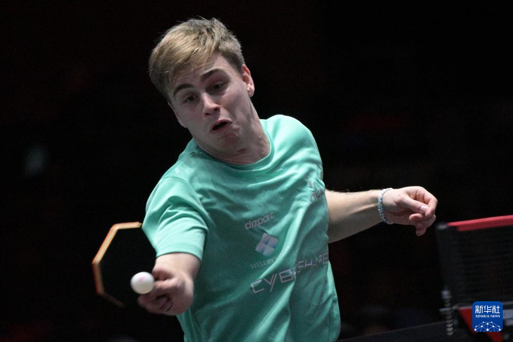 员的接连离 员的接连离