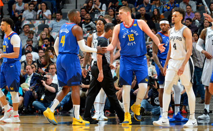 当质疑与伤 当质疑与伤